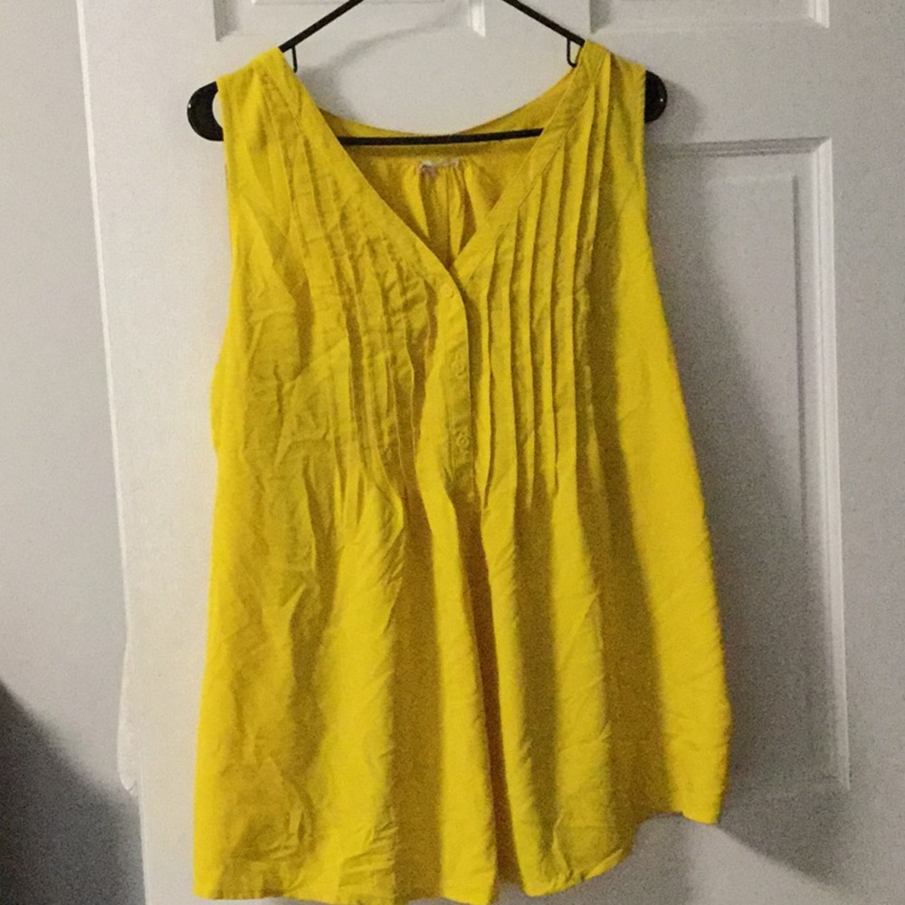 Yellow tank